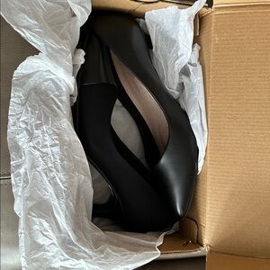 Clarks Collection Kataleyna Rose Black Leather Heels